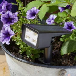 Gartenstrahler 'Revo', Schwarz, Kunststoff -Stilvoller Gartenbedarfsladen 2950100642 Revo Robuste Kunststoffkonstruktion 3 99162